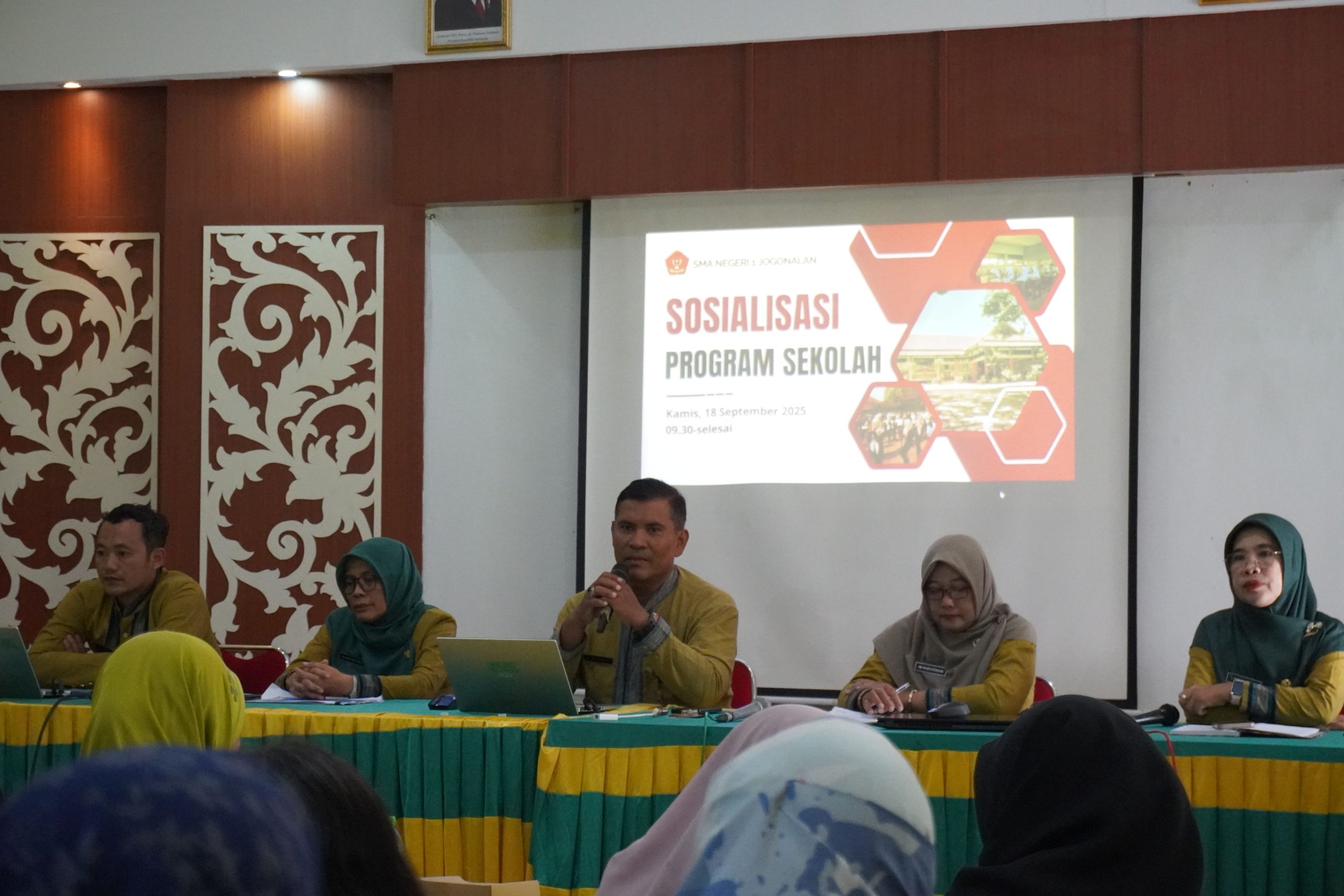 SMAN 1 Jogonalan Gelar Sosialisasi Terpadu: Persiapan Kurikulum Merdeka dan Tes Kemampuan Akademik (TKA)